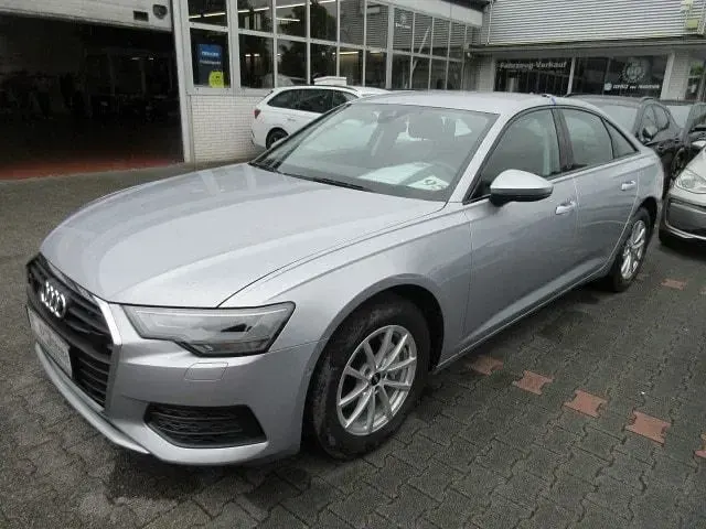 Gebraucht Audi A6 Ambiente 204 PS (150 kW) 2021 Florettsilber (metallic) Limousine