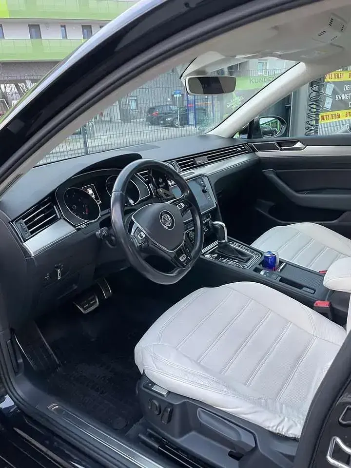 Gebraucht VW Passat Highline 246 PS (180 kW) 2015 Schwarz Limousine