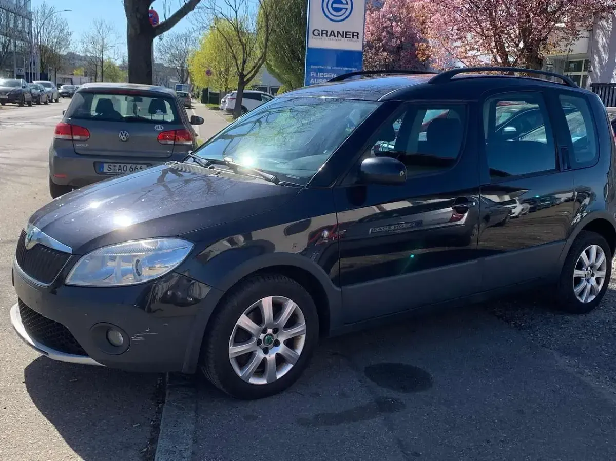 Gebraucht Skoda Roomster Ambition 90 PS (66 kW) 2013 Schwarzmagic perleffekt Van / Kleinbus