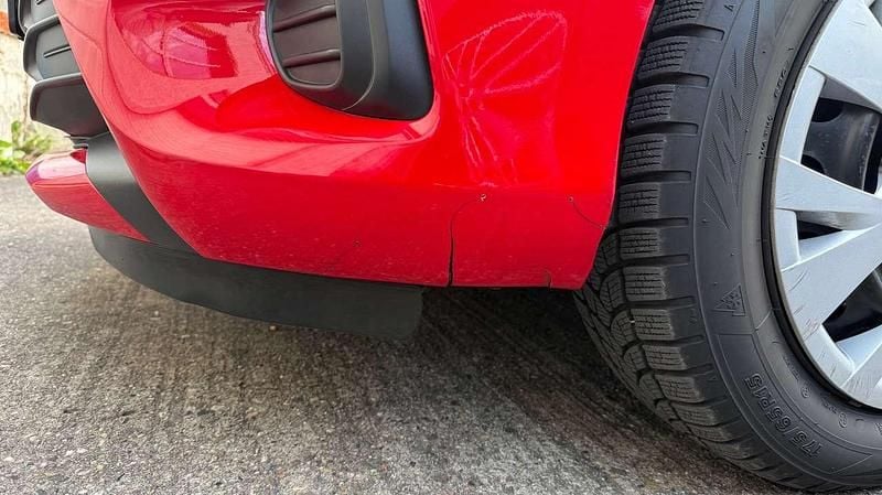 Gebraucht Toyota Yaris Comfort 69 PS (50 kW) 2018 Rot Limousine