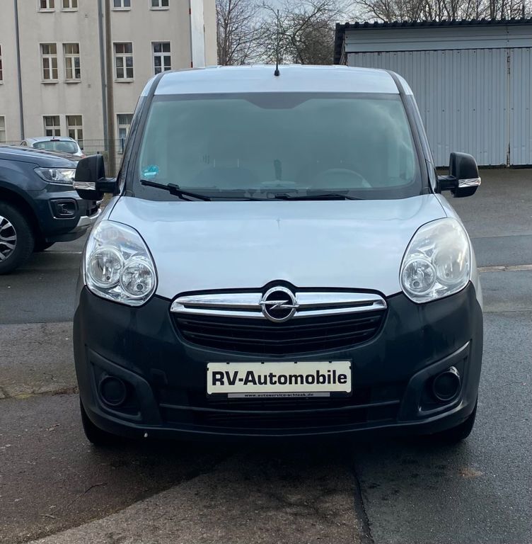 Gebraucht Opel Combo 90 PS (66 kW) 2015 Silber Van / Kleinbus