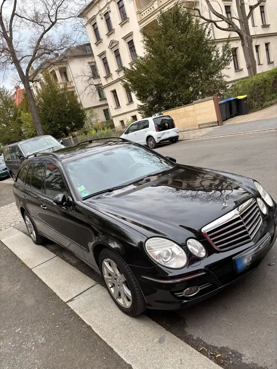 Gebraucht Mercedes E320 Avantgarde 224 PS (164 kW) 2007 Schwarz Kombi