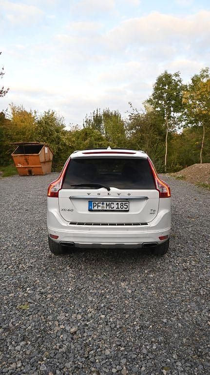 Weiß Gebraucht 2015 Volvo XC60 Summum SUV | 19.990 € (Superpreis) - Bild 1/4