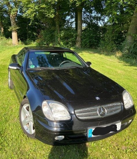 Schwarz Gebraucht 2003 Mercedes SLK230 Cabrio | 10.900 € - Bild 1/4