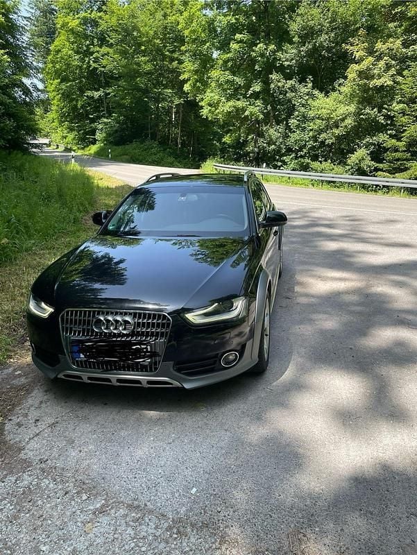 Schwarz Gebraucht 2013 Audi A4 Allroad Kombi | 10.400 € (Fairer Preis) - Bild 1/4