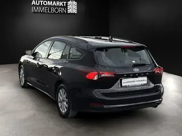 Gebraucht Ford Focus Cool & Connect 185 PS (136 kW) 2023 Agate black (metallic) Kombi