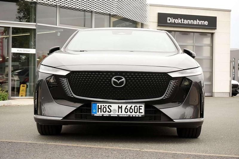 Neu Mazda 6e Takumi-Line 189 kW (258 PS) 2025 Machine gray Limousine