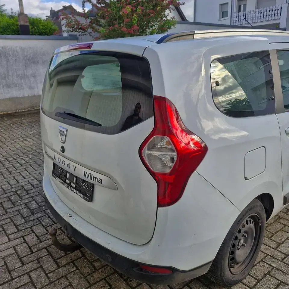 Gebraucht Dacia Lodgy 83 PS (61 kW) 2014 Weiß Van / Kleinbus
