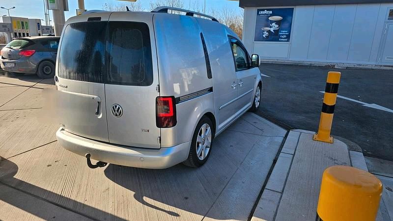 Gebraucht VW Caddy 140 PS (102 kW) 2008 Silber Van / Kleinbus