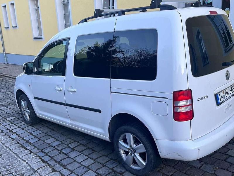 Gebraucht VW Caddy Edition 140 PS (102 kW) 2013 Weiß Van / Kleinbus