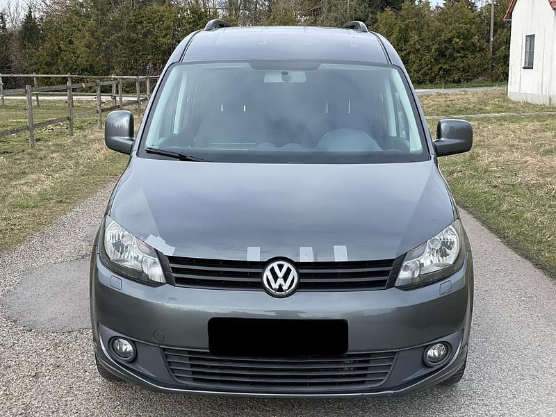 Gebraucht VW Caddy Maxi 140 PS (102 kW) 2011 Grau Van / Kleinbus