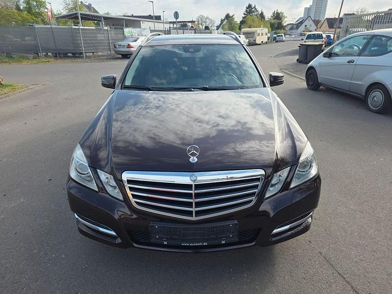 Second-hand Mercedes E250 204 CP (150 kW) 2011 Maro Break
