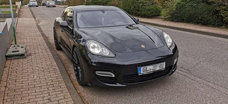 Schwarz Gebraucht 2010 Porsche Panamera Turbo Limousine | 29.999 € (Fairer Preis) - Bild 1/4