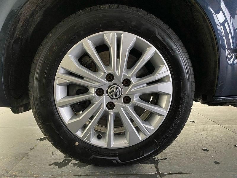 Gebraucht VW Multivan Generation Six 204 PS (150 kW) 2022 Starlight blue metallic Van