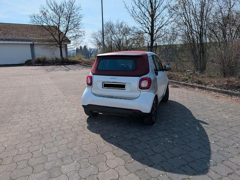 Gebraucht Smart ForTwo Cabrio Prime 90 PS (66 kW) 2017 Weiß Cabrio