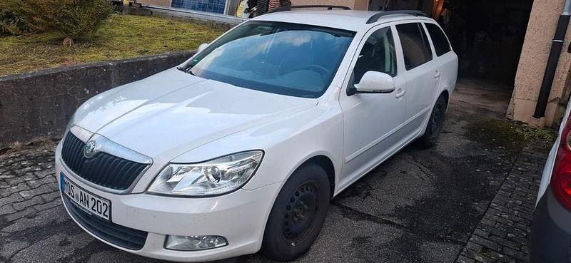 Gebraucht Skoda Octavia 140 PS (102 kW) 2013 Weiß Limousine