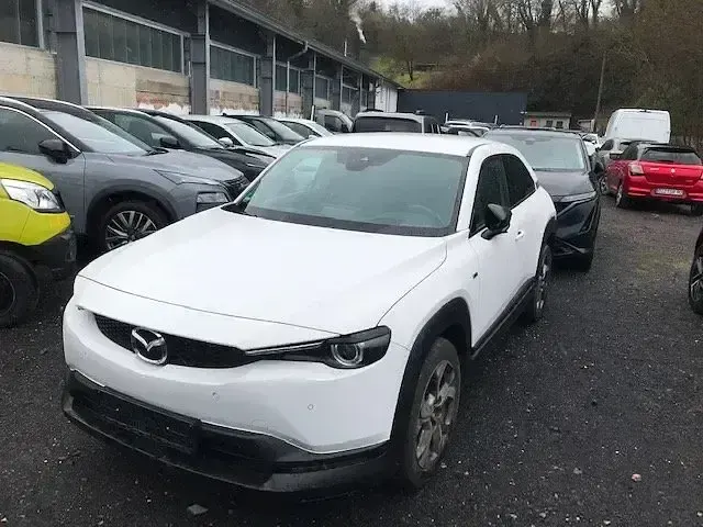 Gebraucht Mazda MX30 Ad'Vantage 106 kW (145 PS) 2023 Ceramic white SUV