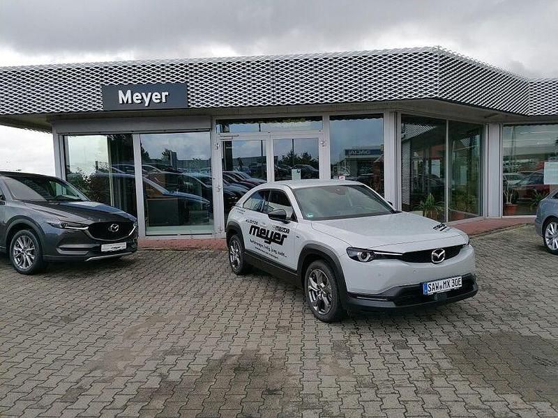 Ceramic white (metallic) Gebraucht 2022 Mazda MX30 SUV | 23.830 € (Teuer) - Bild 1/4