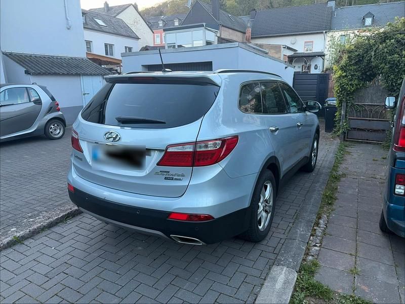 Gebraucht Hyundai Grand Santa Fe 197 PS (144 kW) 2015 Silber SUV