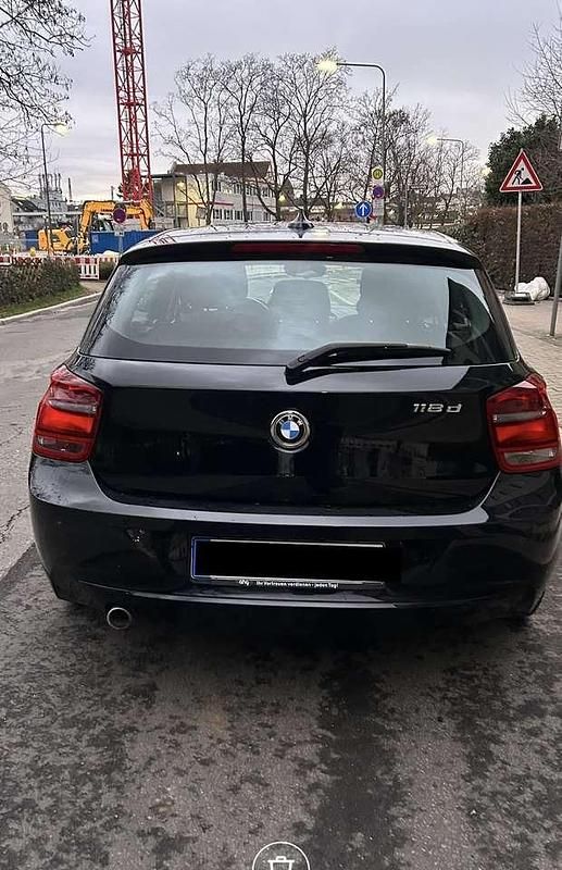 Gebraucht BMW 118 143 PS (105 kW) 2014 Schwarz Kleinwagen