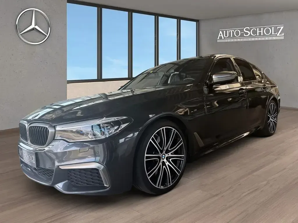Gebraucht BMW M550 Shadowline 530 PS (389 kW) 2020 Grau Limousine