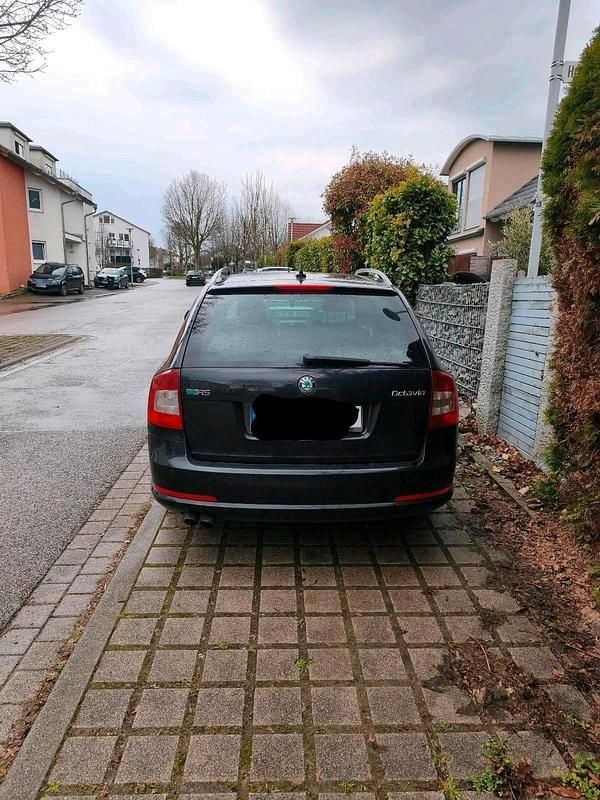 Gebraucht Skoda Octavia RS 170 PS (125 kW) 2011 Schwarz Kombi