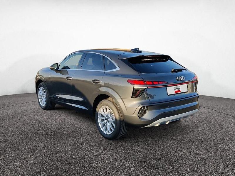 Gebraucht Audi Q3 Sportback Advanced 150 PS (110 kW) 2026 Grau SUV