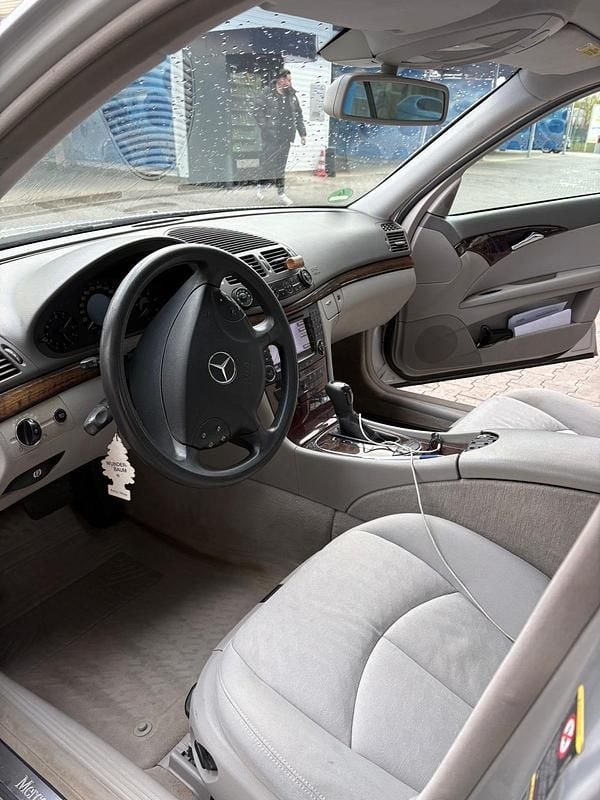 Usata Mercedes 320 2004 Argento Berlina