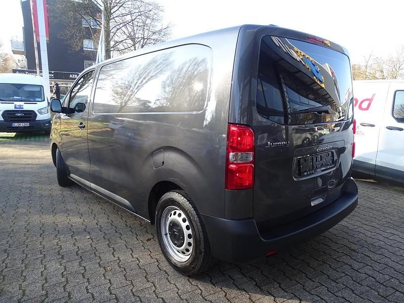 Gebraucht Citroën Jumpy 144 PS (105 kW) 2022 Grau metallic Van / Kleinbus