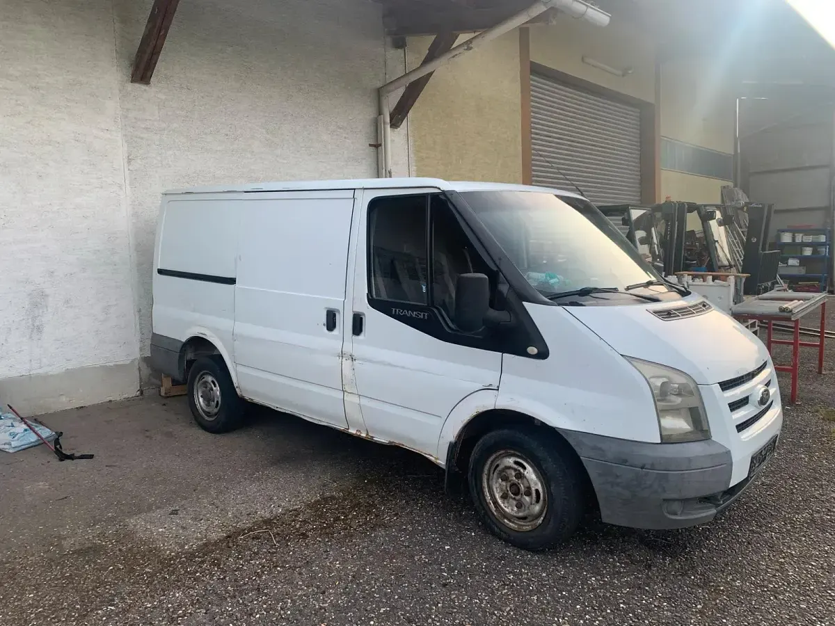 Gebraucht Ford Transit 85 PS (62 kW) 2008 Weiß Van / Kleinbus