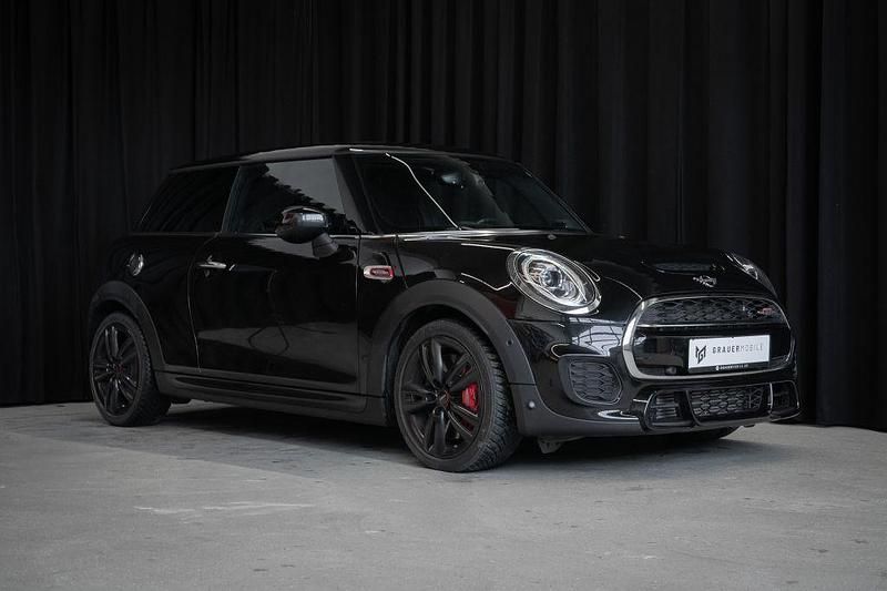 Gebraucht Mini John Cooper Works 231 PS (169 kW) 2021 Schwarz Kleinwagen