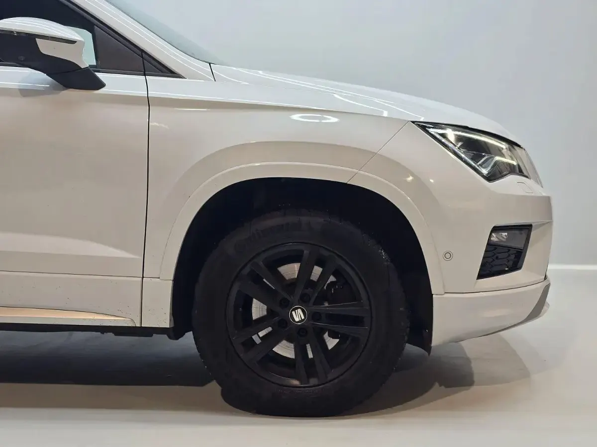Usado Seat Ateca FR 150 CV (110 kW) 2020 Blanco SUV