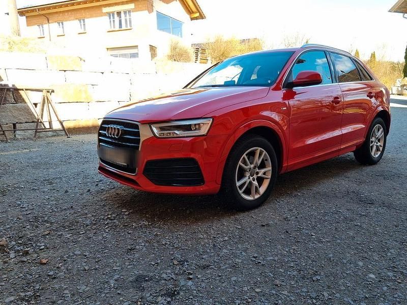 Gebraucht Audi Q3 S-Line 184 PS (135 kW) 2015 Rot SUV