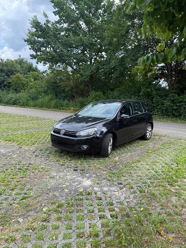 Gebraucht VW Golf VI 122 PS (89 kW) 2010 Schwarz Kleinwagen