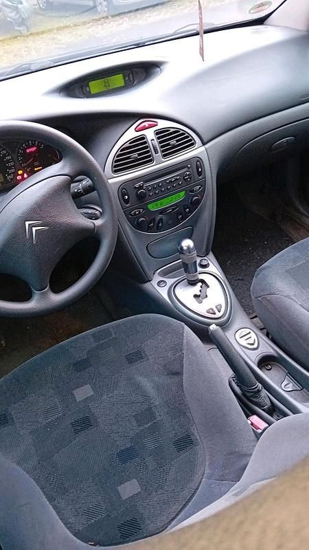 Grau Gebraucht 2002 Citroën C5 Limousine | 3.999 € (Teuer) - Bild 1/3