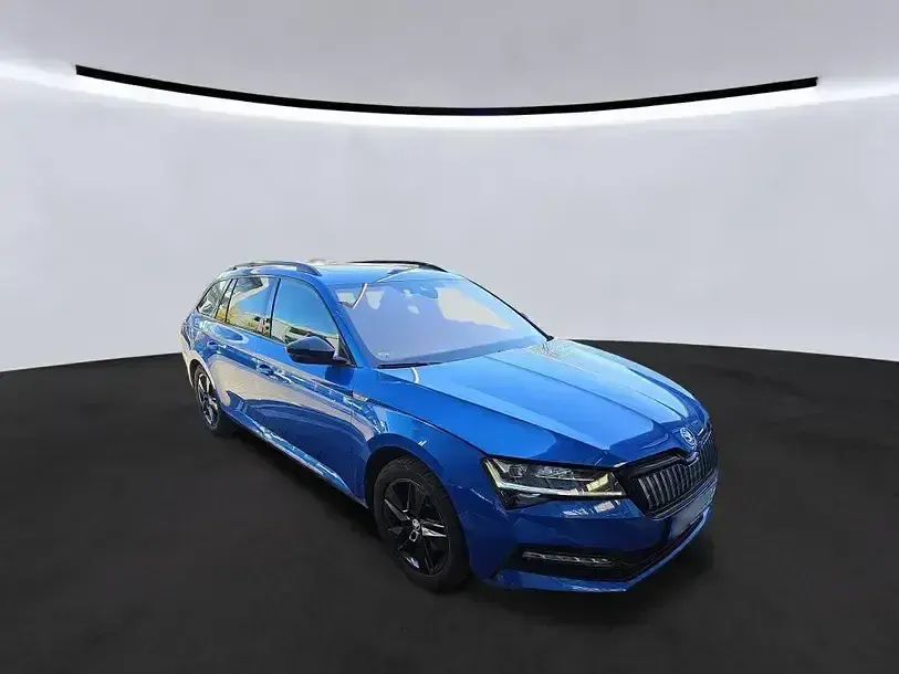 Gebraucht Skoda Superb SportLine 218 PS (160 kW) 2023 Raceblau Kombi