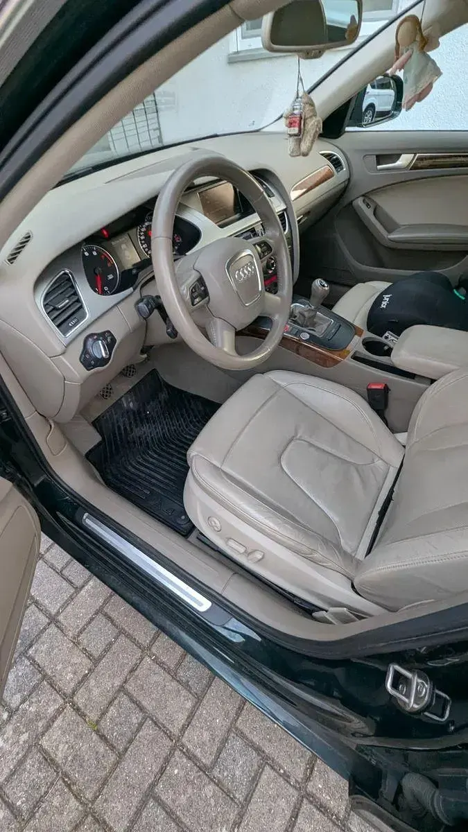 Gebraucht Audi A4 Ambiente 120 PS (88 kW) 2008 Grün Limousine