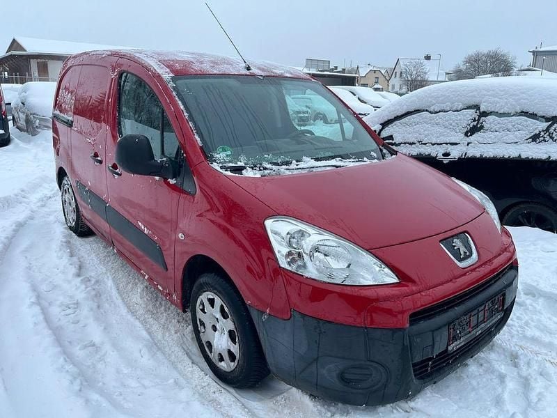 Rot Gebraucht 2010 Peugeot Partner Comfort Van / Kleinbus | 2.500 € (Superpreis) - Bild 1/4