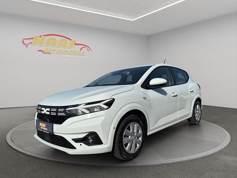 Second-hand Dacia Sandero Expression 91 CP (66 kW) 2024 Alb Berlinǎ