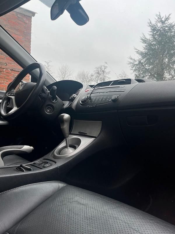 Gebraucht Honda Civic 140 PS (102 kW) 2008 Schwarz Limousine