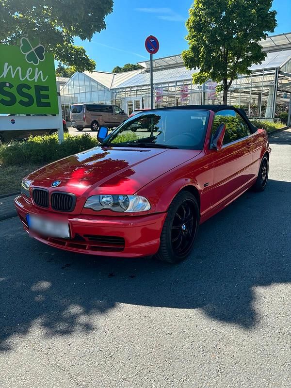 Gebraucht BMW 318 Cabriolet 143 PS (105 kW) 2002 Rot Cabrio
