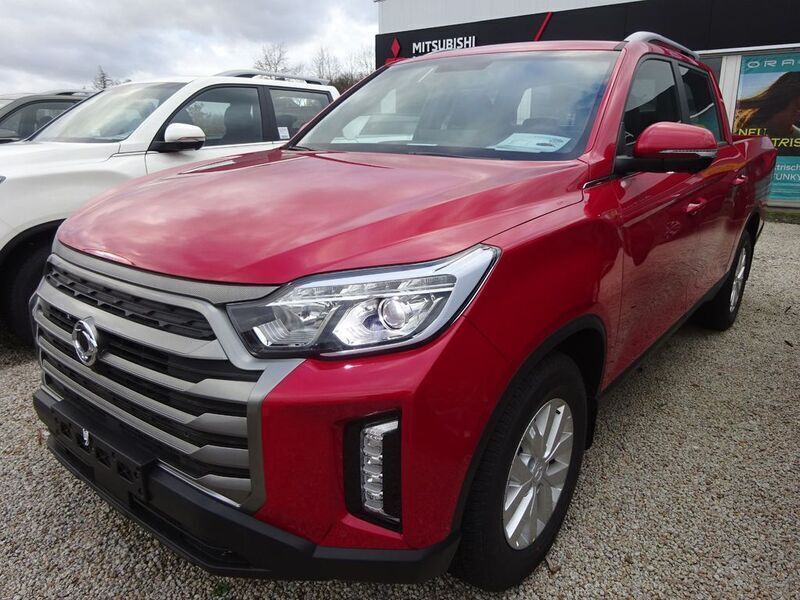 Gebraucht Ssangyong (KGM) Musso Sapphire 203 PS (149 kW) 2024 Rot SUV