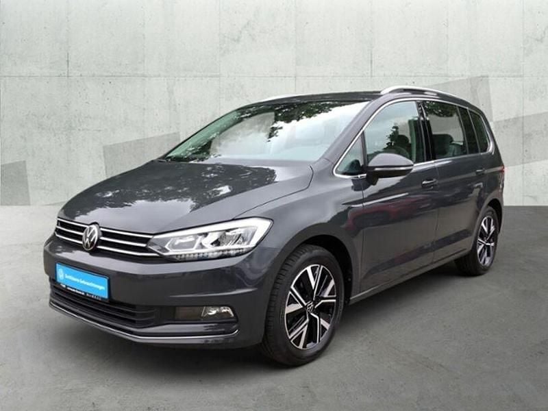 Gebraucht VW Touran Highline 150 PS (110 kW) 2022 Grau Van / Kleinbus