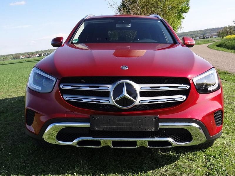 Rot Gebraucht 2020 Mercedes GLC400d SUV | 39.950 € (Superpreis) - Bild 1/4