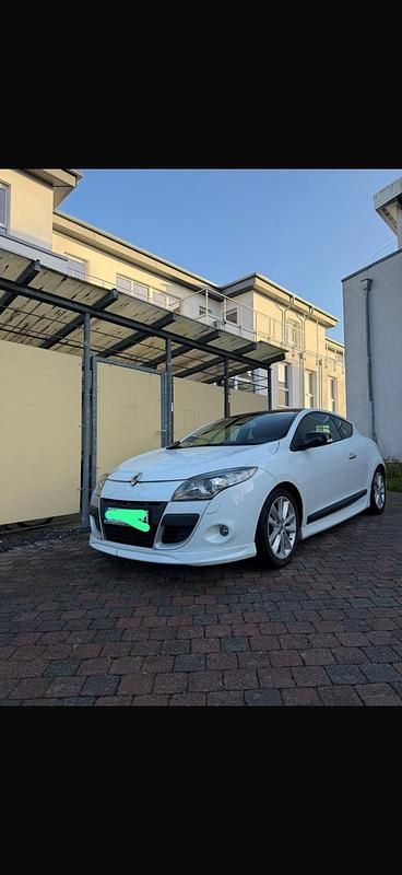 Weiß Gebraucht 2010 Renault Mégane Coupé Coupé | 3.500 € (Fairer Preis) - Bild 1/4