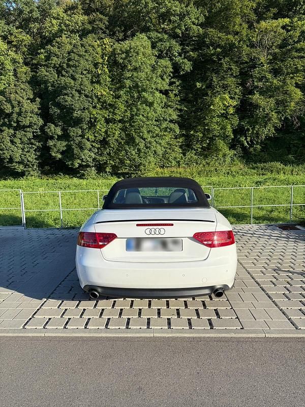 Gebraucht Audi A5 Cabriolet Comfort 179 PS (131 kW) 2011 Weiß Cabrio