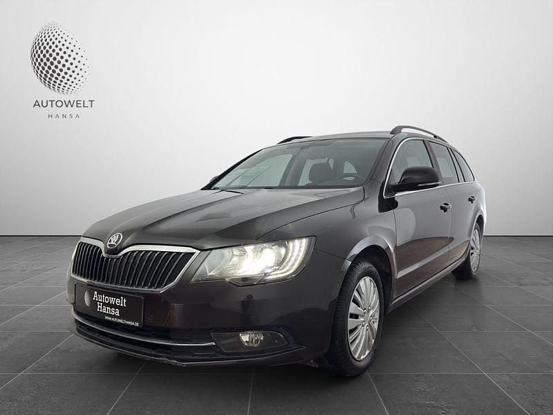 Gebraucht Skoda Superb Exclusive 140 PS (102 kW) 2014 Braun Kombi