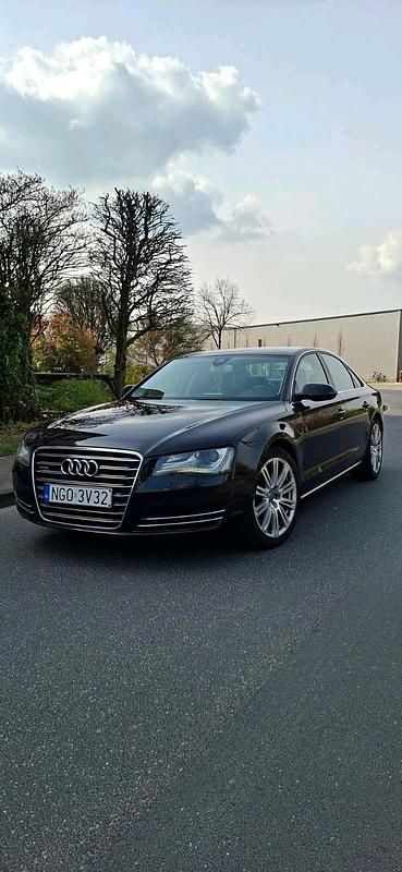 Gebraucht Audi A8 351 PS (258 kW) 2010 Schwarz Limousine