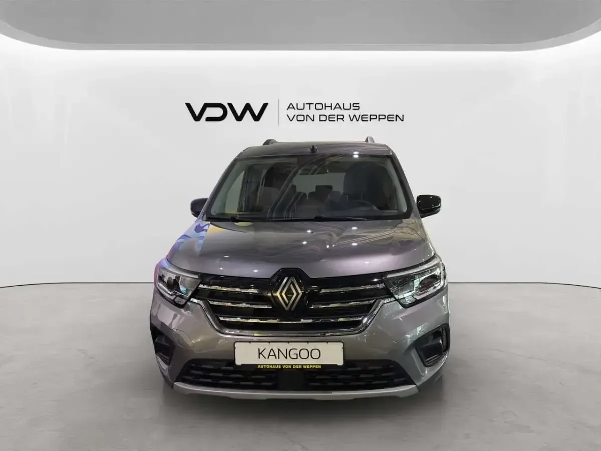 Neu Renault Kangoo Techno 131 PS (96 kW) 2026 Grau Van / Kleinbus