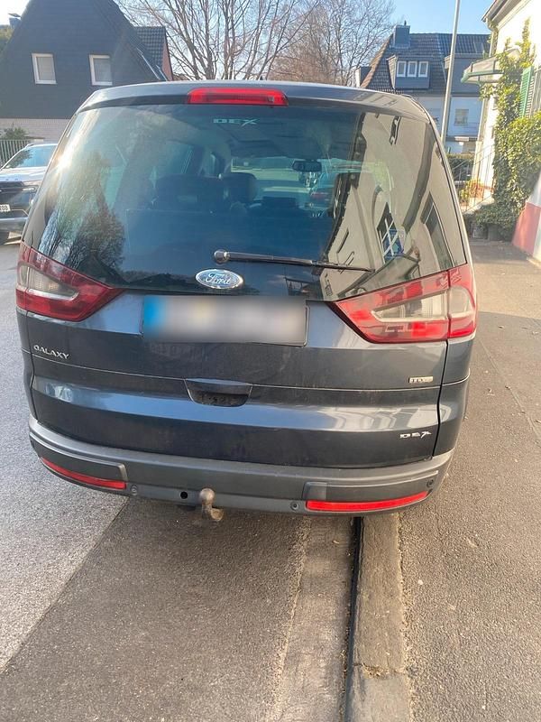 Gebraucht Ford Galaxy 140 PS (102 kW) 2007 Grau Van / Kleinbus